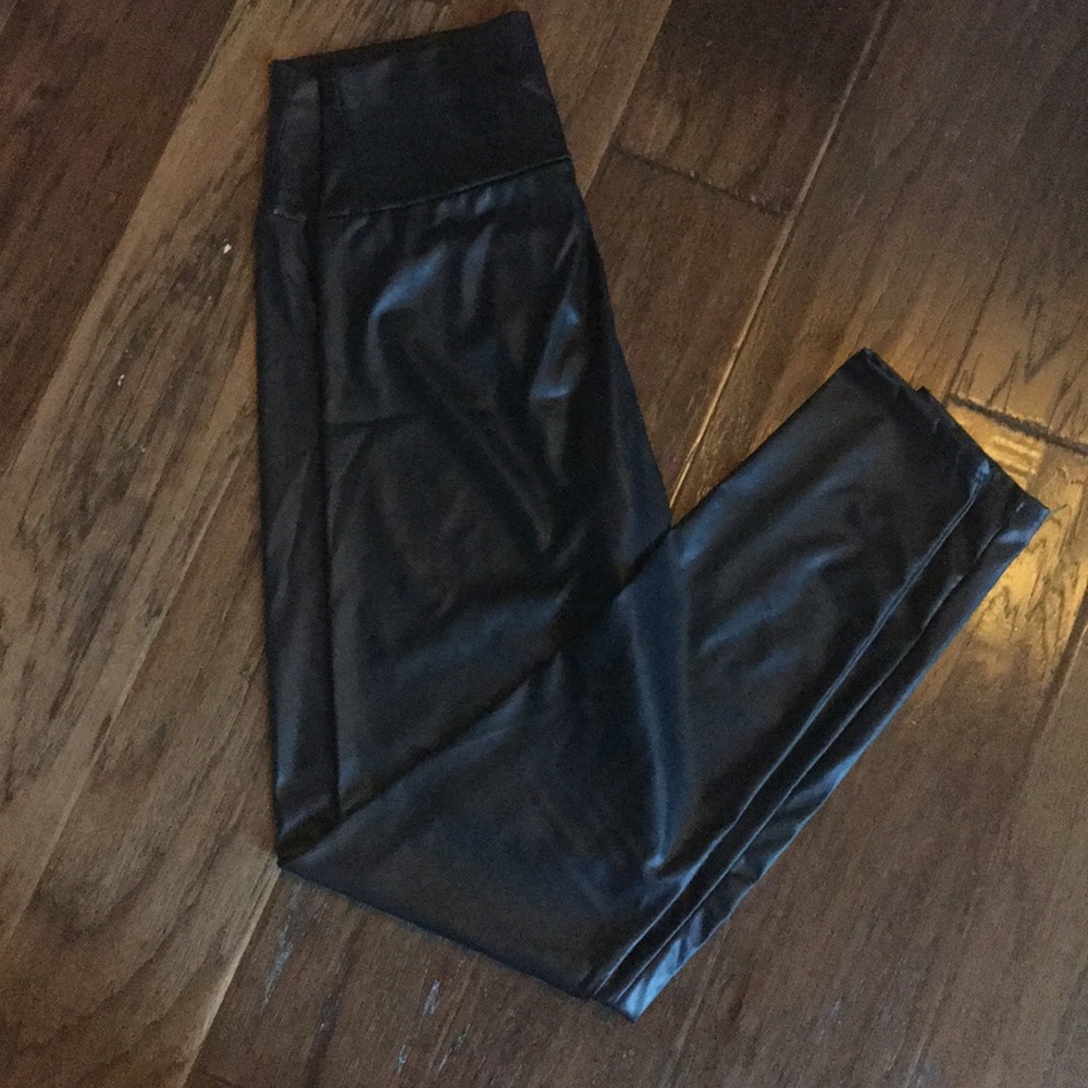 Faux leather leggings